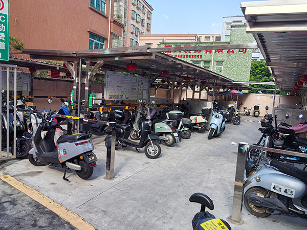 電動車不銹鋼雨棚安裝